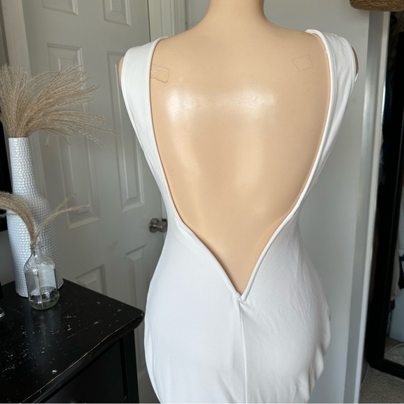 LULU’S VA VA VOOM BACKLESS SLEEVELESS MERMAID MAXI DRESS - Picture 12 of 15